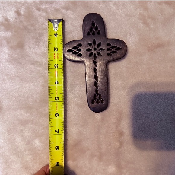 Carved Wooden Cross Rustic Home Decor India - Picture 3 of 4